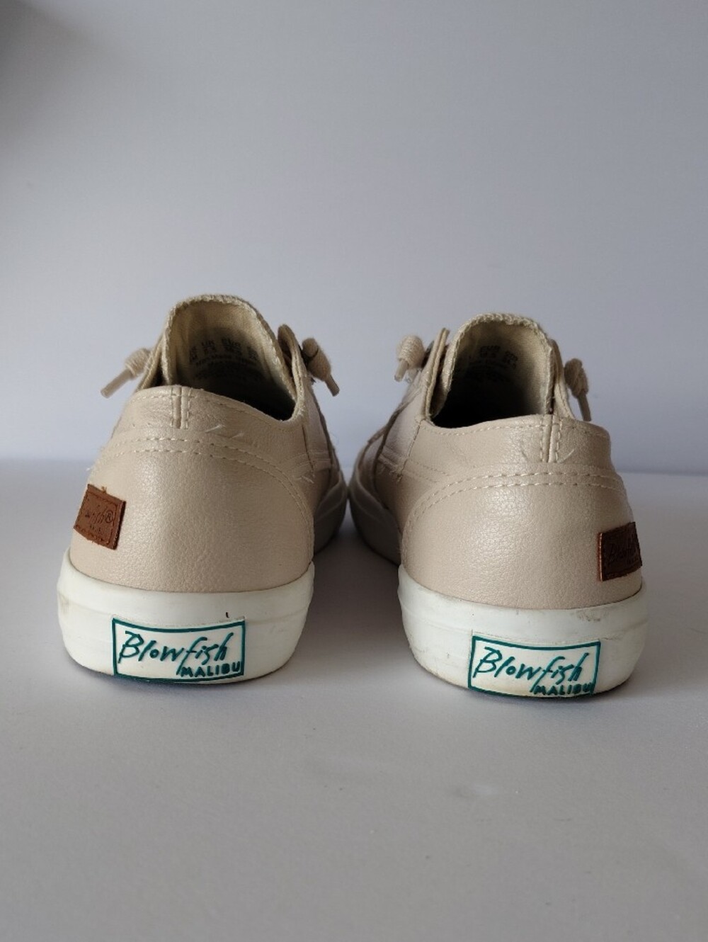 Blowfish Casual Women's 8 Beige Sneakers - Low Top Comfort - Picture 3 of 8